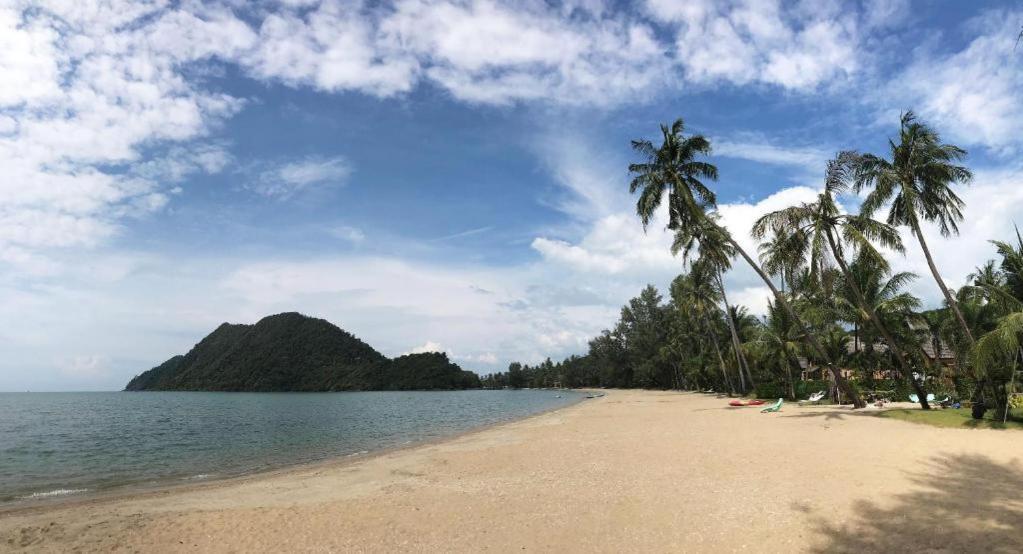 Oyo 1143 Phet Luran Thai Resort Kohchang كو تشانغ المظهر الخارجي الصورة