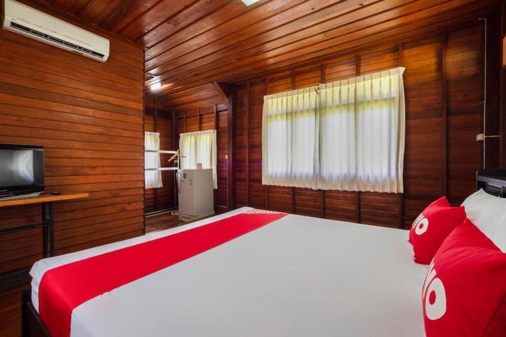 Oyo 1143 Phet Luran Thai Resort Kohchang كو تشانغ المظهر الخارجي الصورة