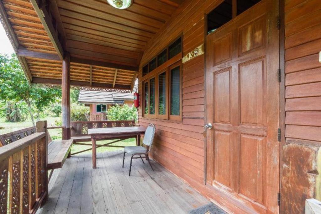 Oyo 1143 Phet Luran Thai Resort Kohchang كو تشانغ المظهر الخارجي الصورة