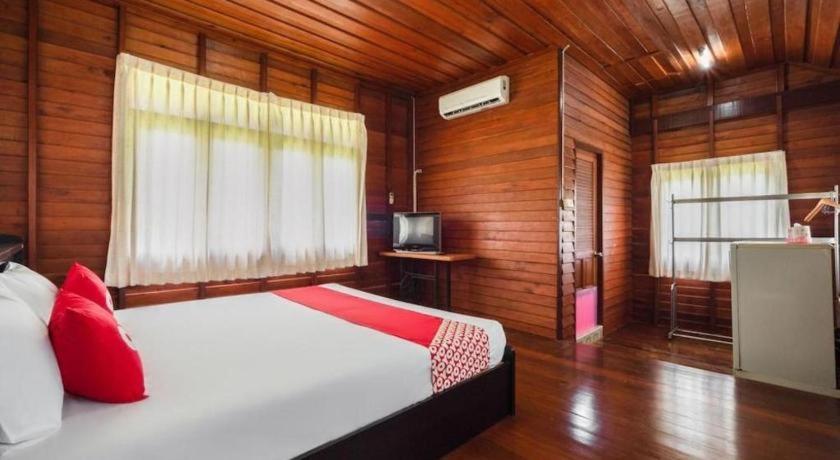 Oyo 1143 Phet Luran Thai Resort Kohchang كو تشانغ المظهر الخارجي الصورة